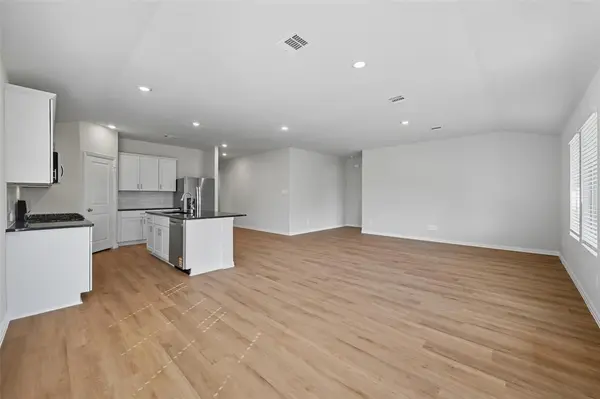 6605 Creek Edge Circle, Fort Worth, TX 76036