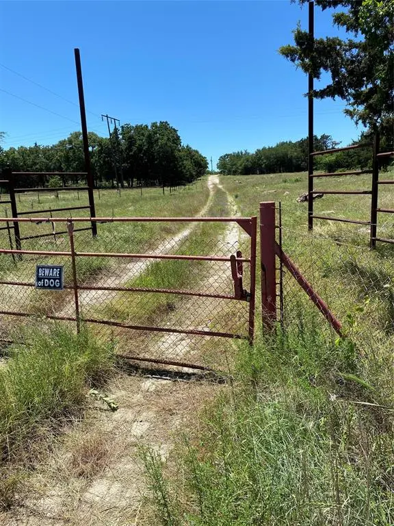 5925 Hwy 287, Bowie, TX 76230