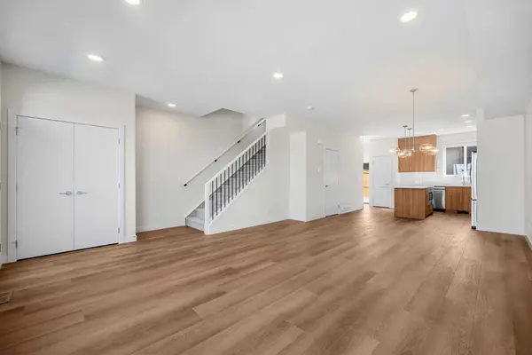 2057 Vantage WAY SW, Airdrie, AB T4B 5Y5