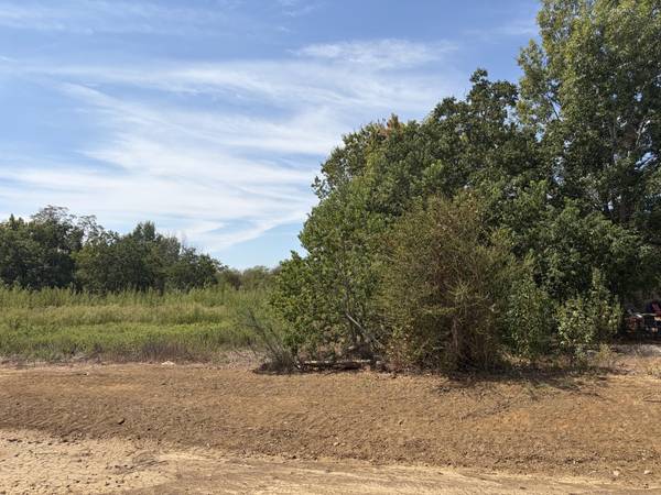 749 Caldwell ST, Lexington, TX 78947