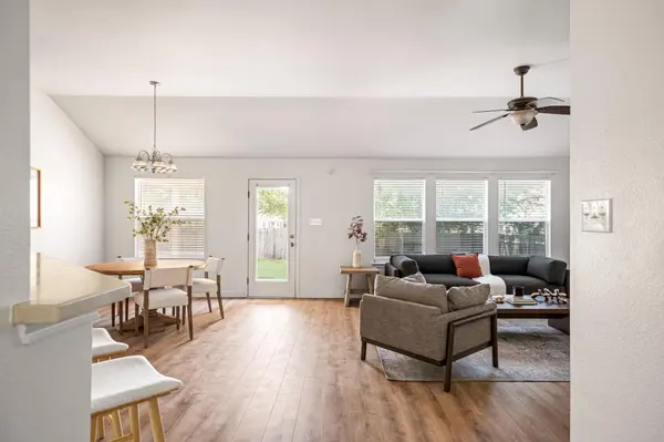 717 Windsor Castle DR, Pflugerville, TX 78660