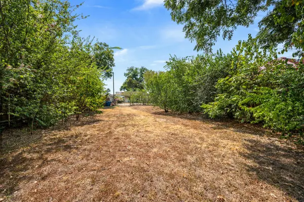 1906 E 2nd ST, Austin, TX 78702