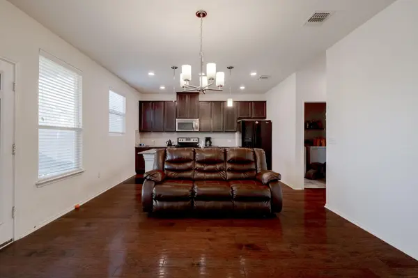 1404 Verdana DR, Austin, TX 78753