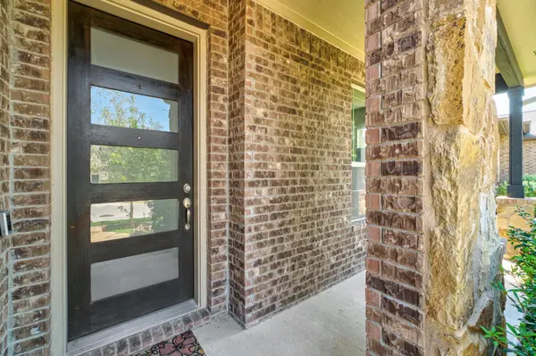 785 Vista Garden DR, Buda, TX 78610