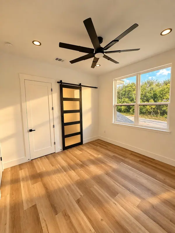 189 Nuuanu LN, Bastrop, TX 78602
