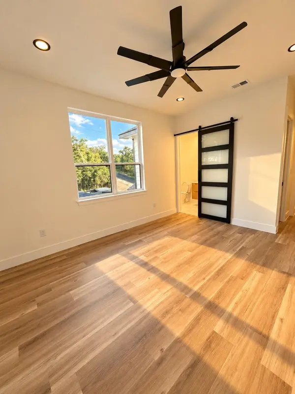 189 Nuuanu LN, Bastrop, TX 78602