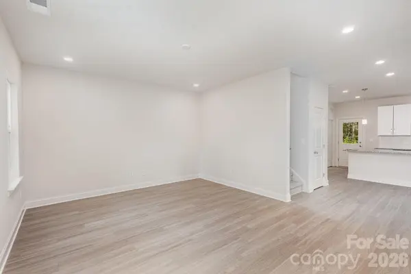 19901 Burton LN, Cornelius, NC 28031