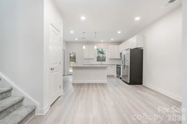 19901 Burton LN, Cornelius, NC 28031
