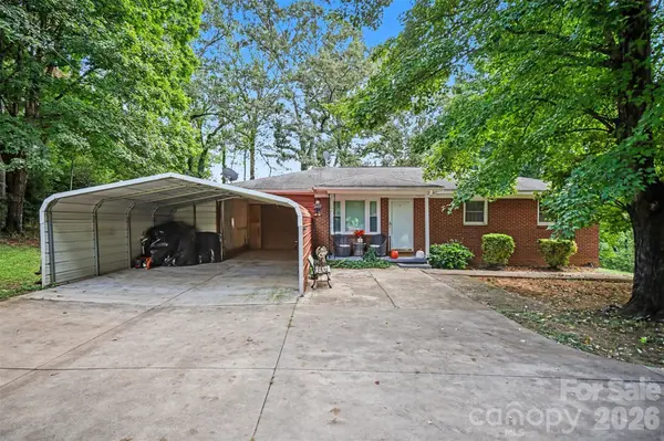 1308 E Stagecoach TRL, Lawndale, NC 28090