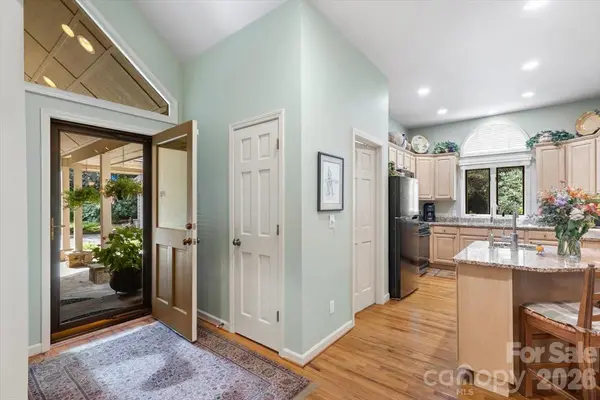 21 Crescent TRL, Highlands, NC 28741
