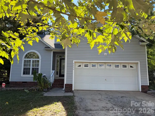 9600 Veronica DR, Charlotte, NC 28215