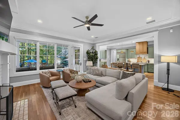 935 Irish Creek DR, Landis, NC 28088