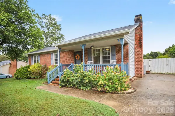 205 Wrentree LN, Gastonia, NC 28056