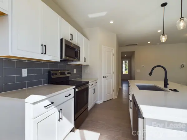 9017 Widden WAY, Charlotte, NC 28269
