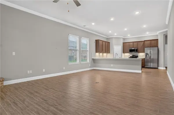 7557 McCormick DR, Shawnee, KS 66227