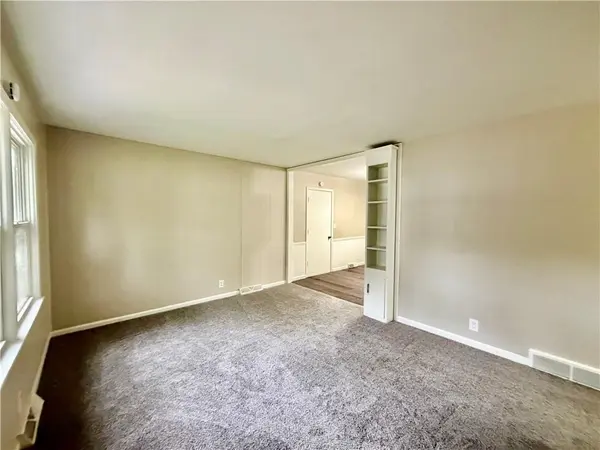 213 Park AVE, Belton, MO 64012