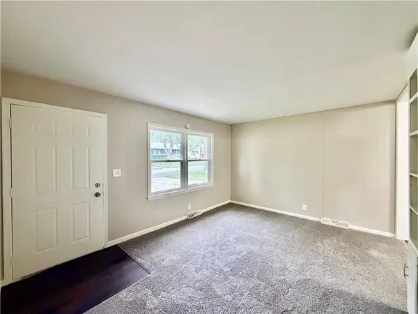 213 Park AVE, Belton, MO 64012