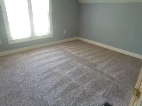 1918 S Elm ST, Pittsburg, KS 66762