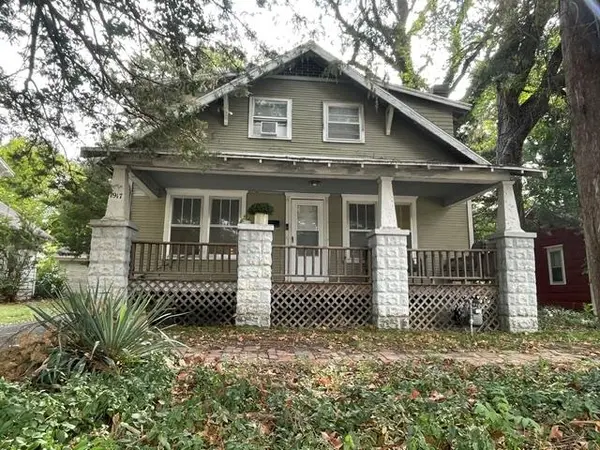 1917 S Broadway ST, Pittsburg, KS 66762