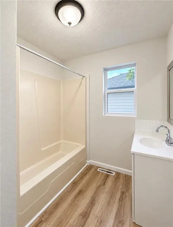 816 Fuller AVE, Independence, MO 64050