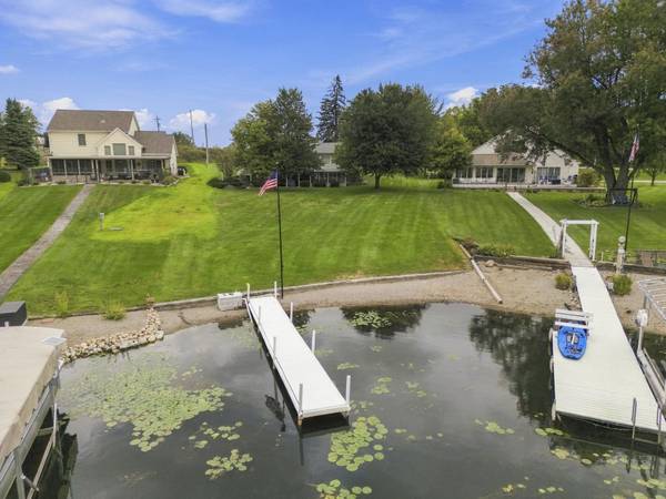 15 Lane 750 Snow LK, Fremont, IN 46737-9063