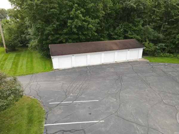 11099 N State Road 13 *** #3, Syracuse, IN 46567