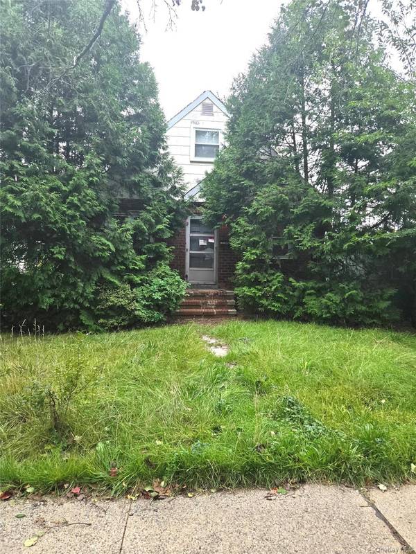 8116 264th ST, Floral Park, NY 11004