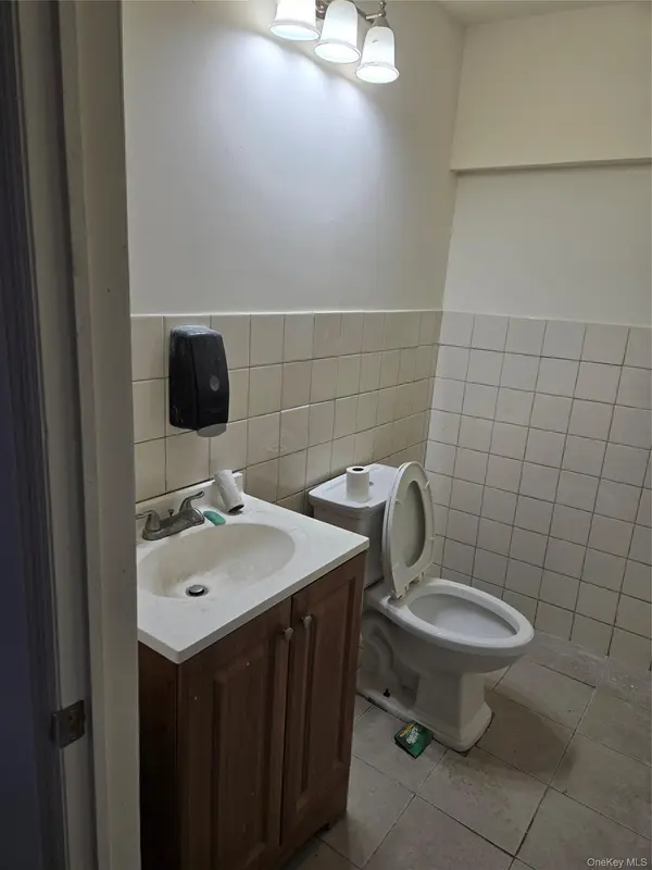 855 Yonkers AVE, Yonkers, NY 10704