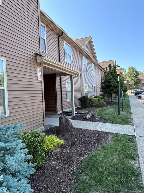 25 Henry W Dubios DR #36, New Paltz, NY 12561