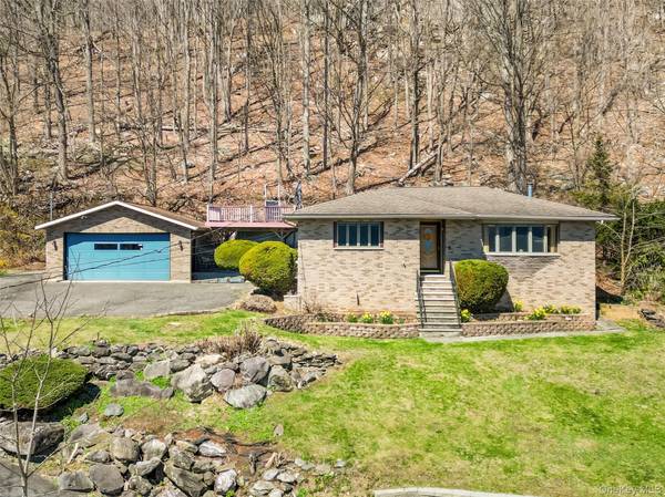 621 Jersey AVE, Greenwood Lake, NY 10925