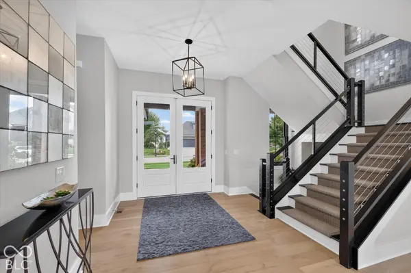 685 Old Ashbury RD, Westfield, IN 46074