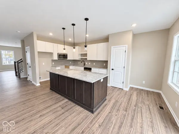 5752 Birtz RD, Indianapolis, IN 46216