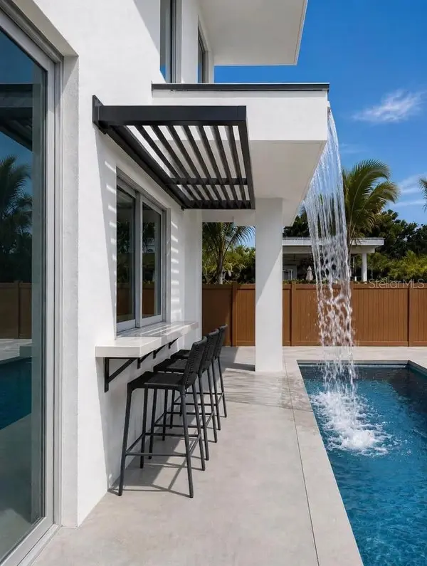 2125 DATURA ST, Sarasota, FL 34239
