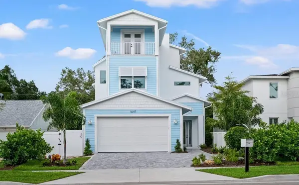 1647 SIESTA DR, Sarasota, FL 34239