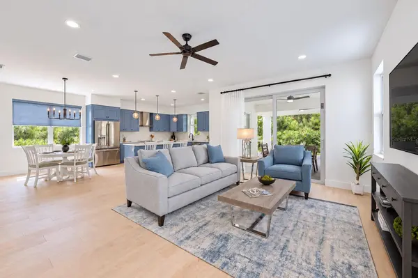 1647 SIESTA DR, Sarasota, FL 34239