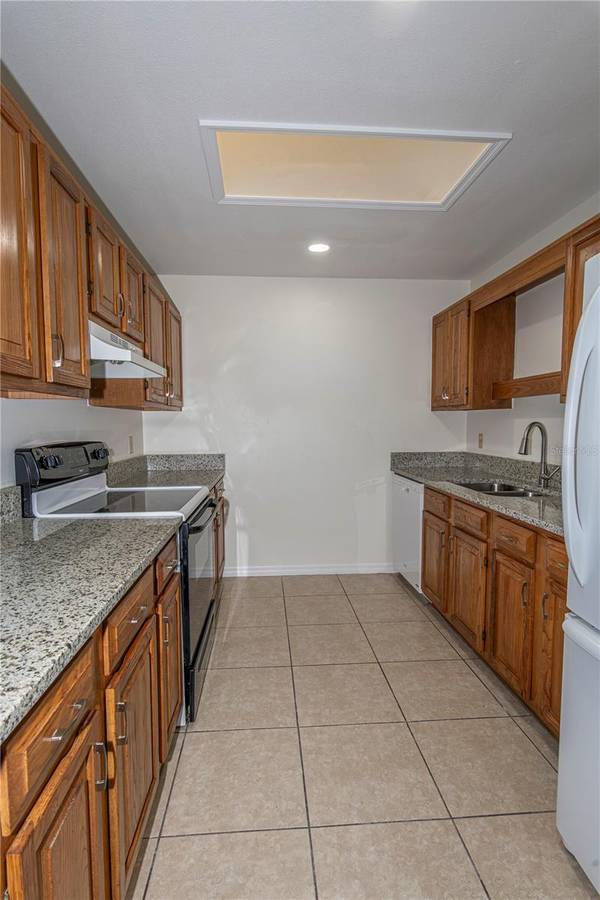 1618 ASHER LN, Orlando, FL 32803