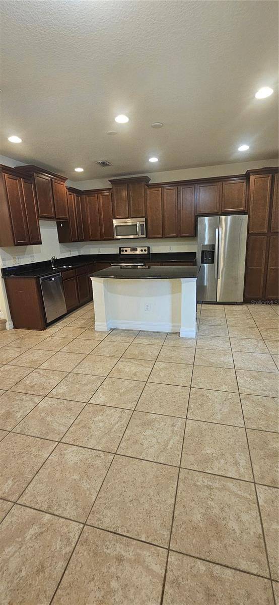 10071 EAGLE CREEK CENTER BLVD, Orlando, FL 32832