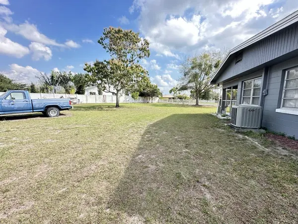 127 LAKEVIEW DR, St Cloud, FL 34769