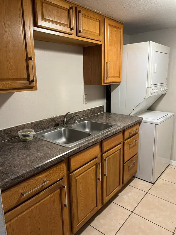 865 SKY LAKE CIR #A, Orlando, FL 32809