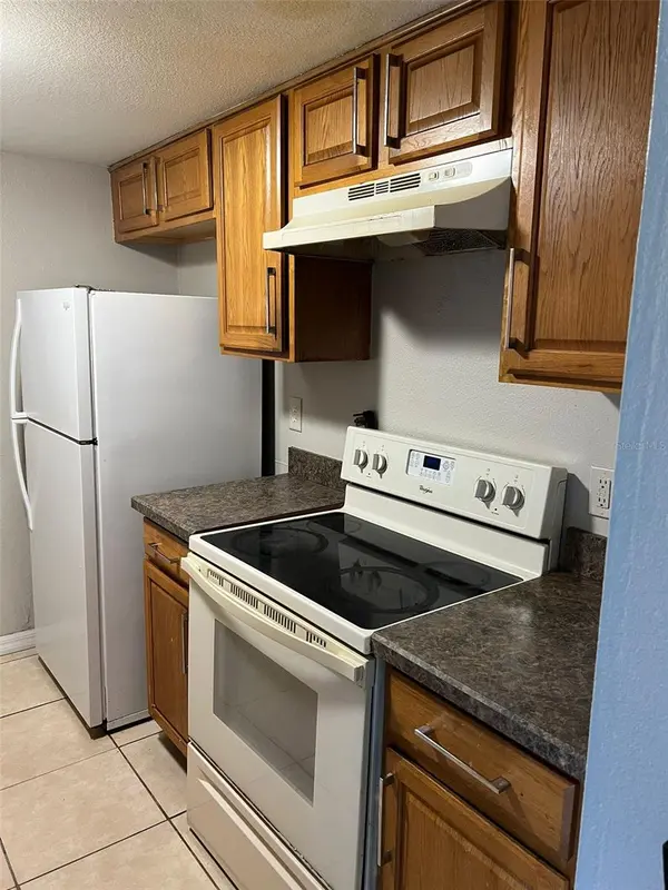 865 SKY LAKE CIR #A, Orlando, FL 32809