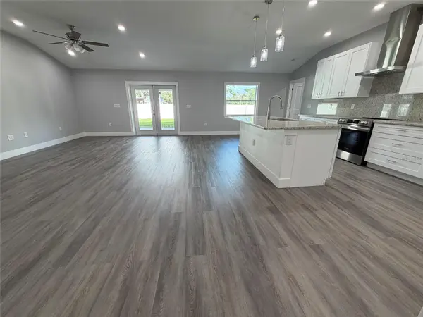 11734 ORANGE CT, Dade City, FL 33525