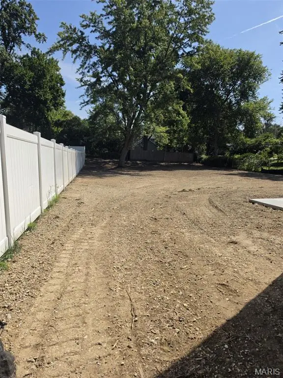 1112 Missouri AVE, Kirkwood, MO 63122