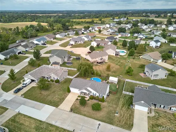 511 Glen Eagle DR, Troy, MO 63379