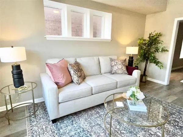 4010 Castleman AVE, St Louis, MO 63110