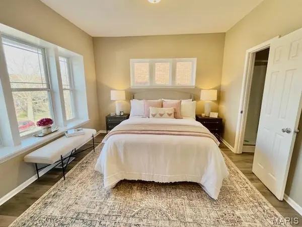4010 Castleman AVE, St Louis, MO 63110