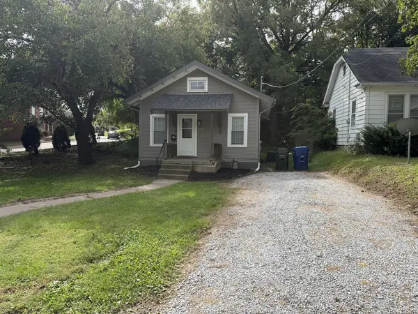 2359 E High ST, Davenport, IA 52803