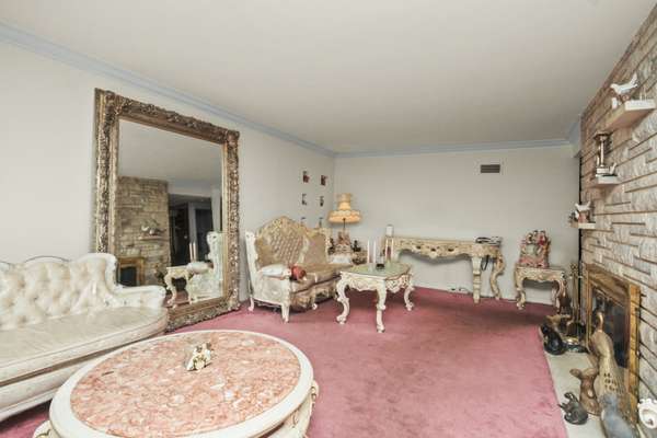 16255 Greenwood AVE, South Holland, IL 60473