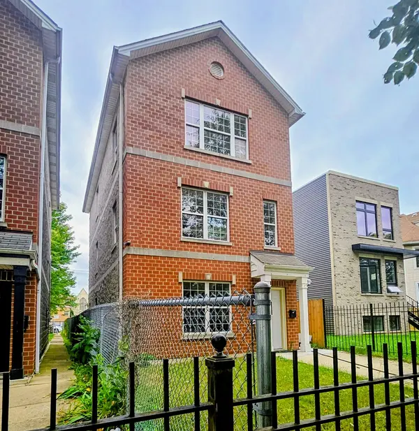 304 N Parkside AVE, Chicago, IL 60644