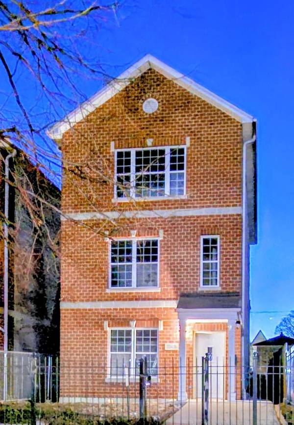 304 N Parkside AVE, Chicago, IL 60644