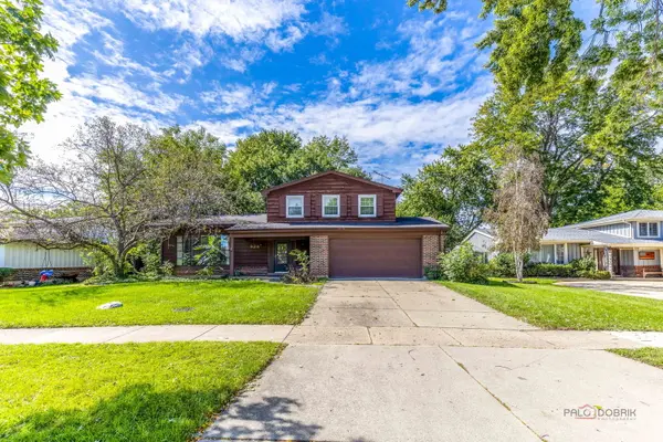 928 Rohlwing RD, Palatine, IL 60074